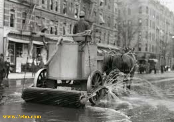 ماشین نظافت خیابان در نیویورک 100سال پیش