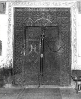 درب ورودي امامزاده جعفر بروجرد