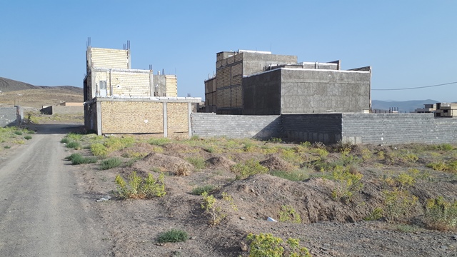 فروش زمین قباله ای وام دار جهت ساخت در حاجی آباد ملایر قیمت متری 4 میلیون تومان